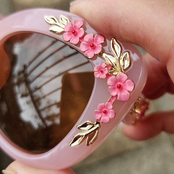 NEW Retro 50\'s Pink Flower Accented Cat\'s Eye Sunglasses NEW Retro 50\ main image 2